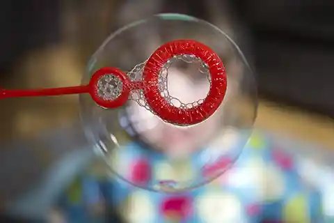 soap-bubble-439103_1920